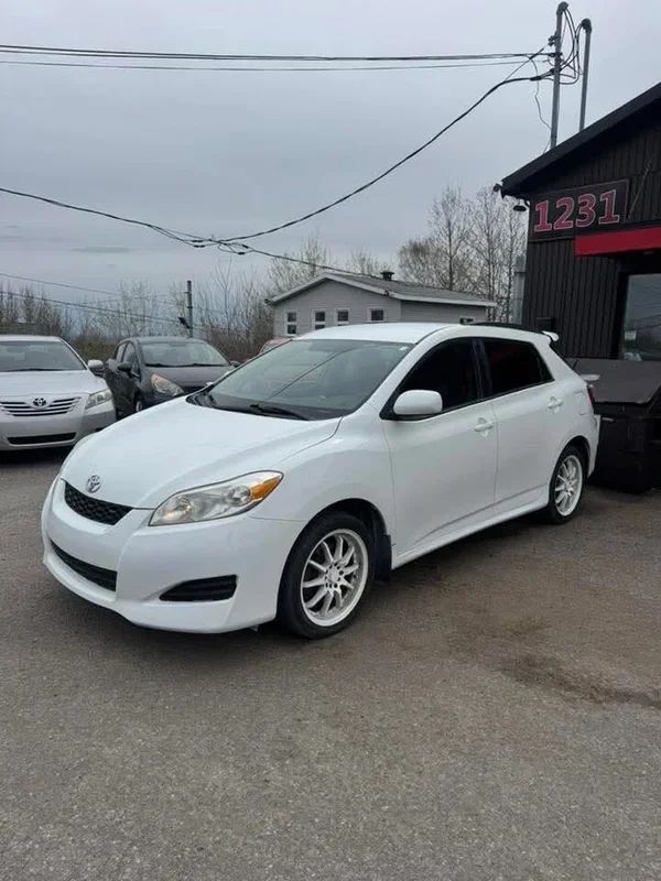 Toyota Matrix 2010 - Thumbnail 2