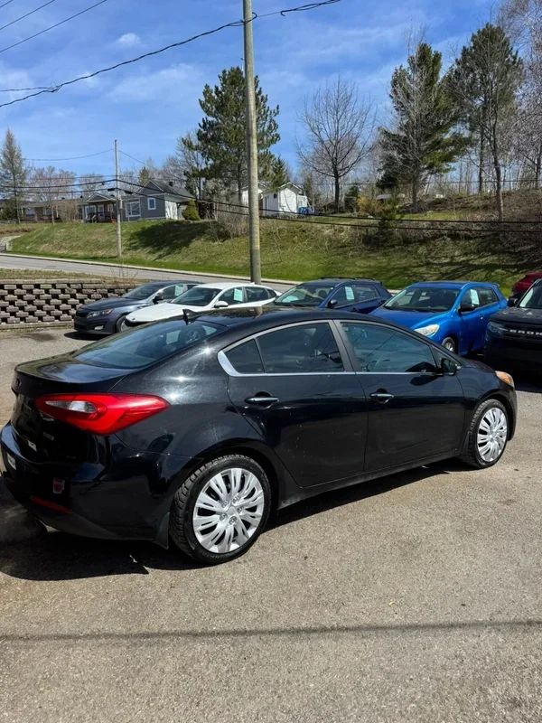 Kia Forte 2015 - Thumbnail 3
