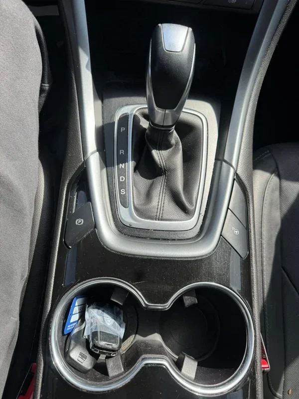 Ford Fusion 2016 - Thumbnail 8