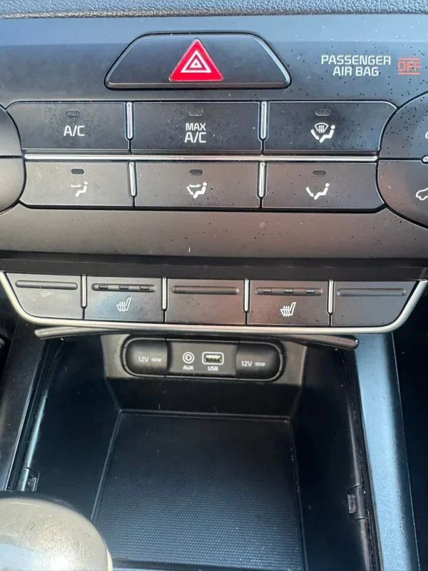 Kia Sorento 2017 - Thumbnail 9