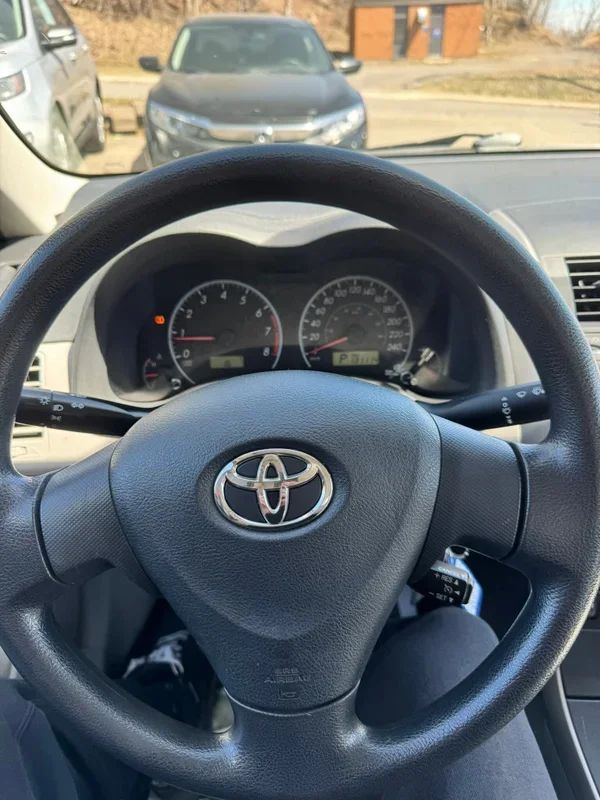 Toyota Corolla 2011 - Thumbnail 10
