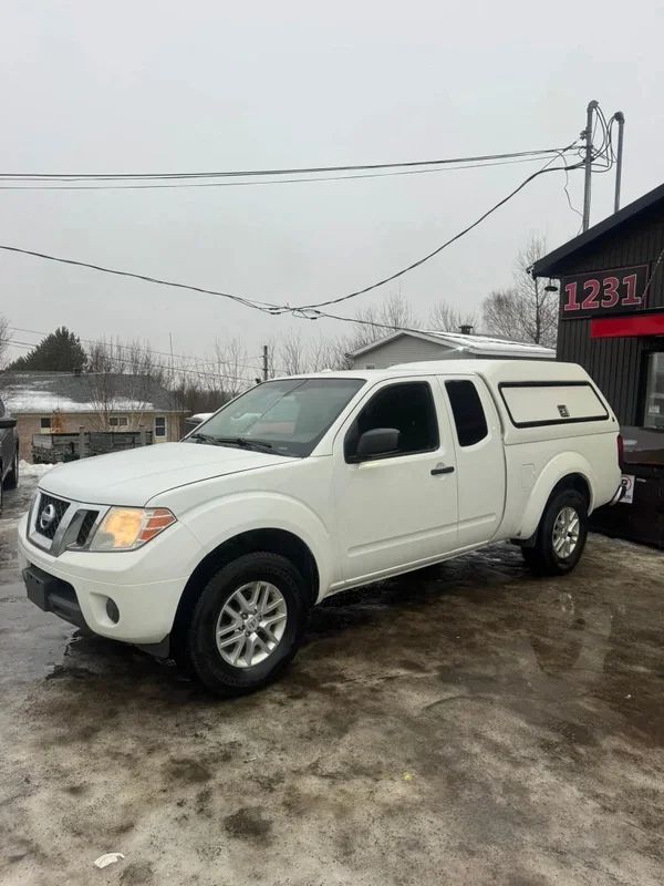 Nissan Frontier 2015 - Thumbnail 2