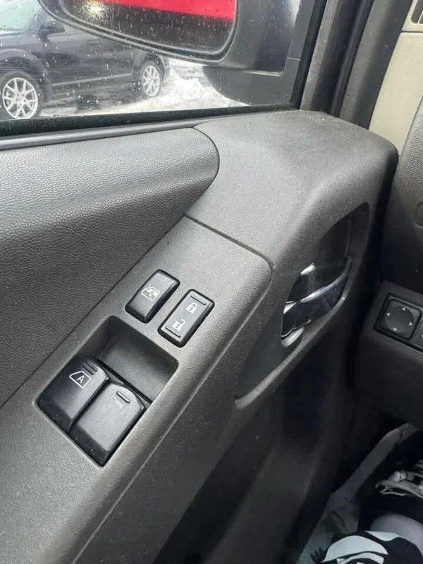 Nissan Frontier 2015 - Thumbnail 6