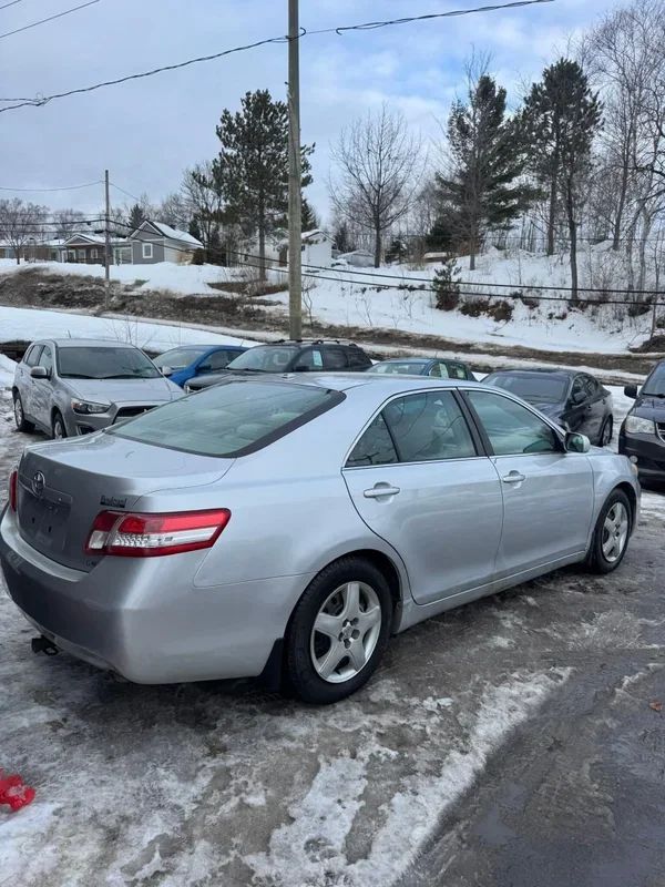 Toyota Camry 2010 - Thumbnail 3