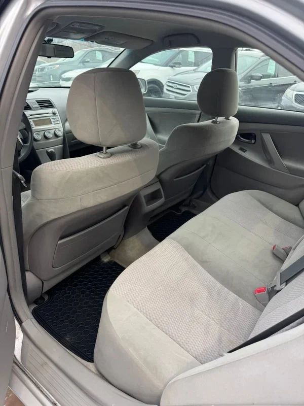 Toyota Camry 2010 - Thumbnail 5