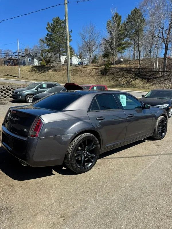 Chrysler 300 2014 - Thumbnail 3