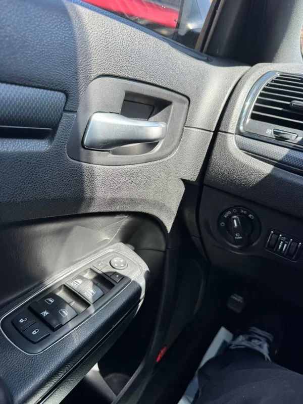 Chrysler 300 2014 - Thumbnail 7