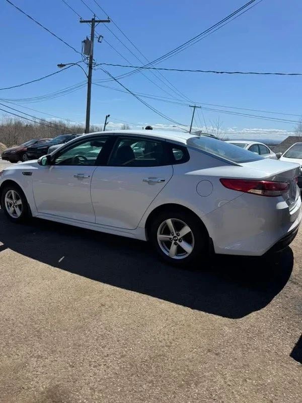 Kia Optima 2018 - Thumbnail 4