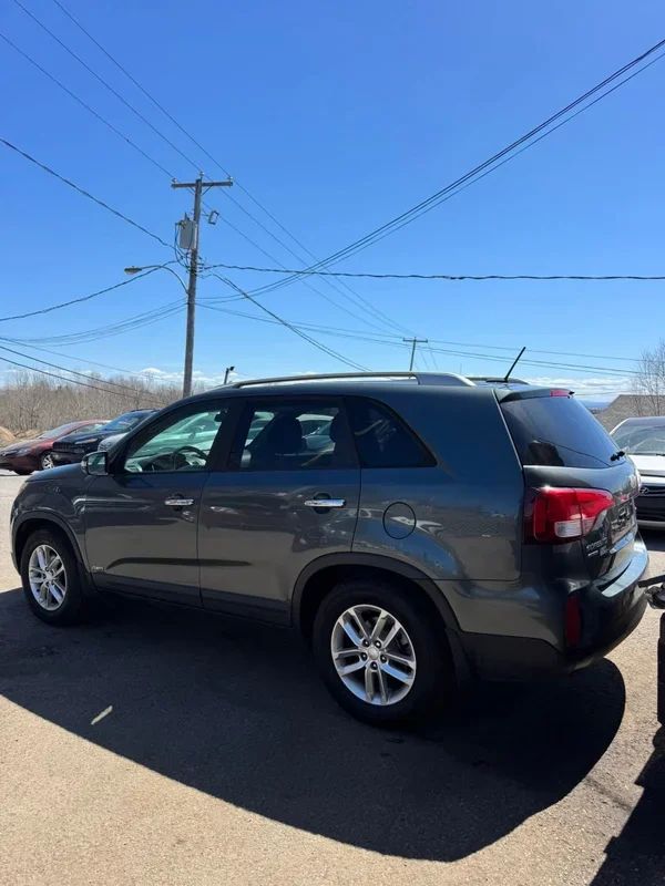 Kia Sorento 2015 - Thumbnail 4