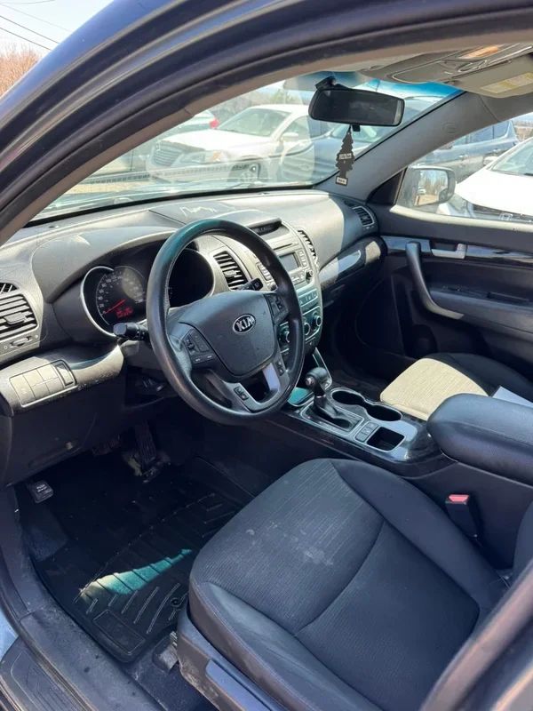 Kia Sorento 2015 - Thumbnail 6