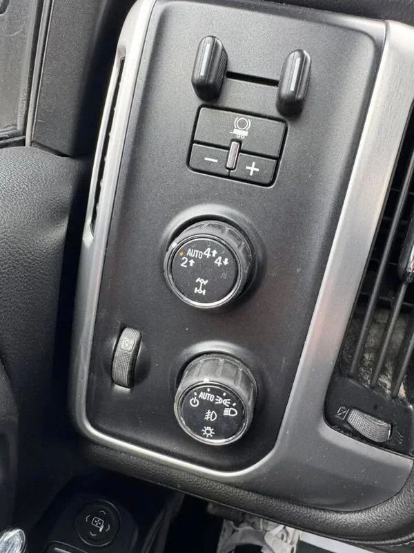 GMC Sierra 2017 - Image 8