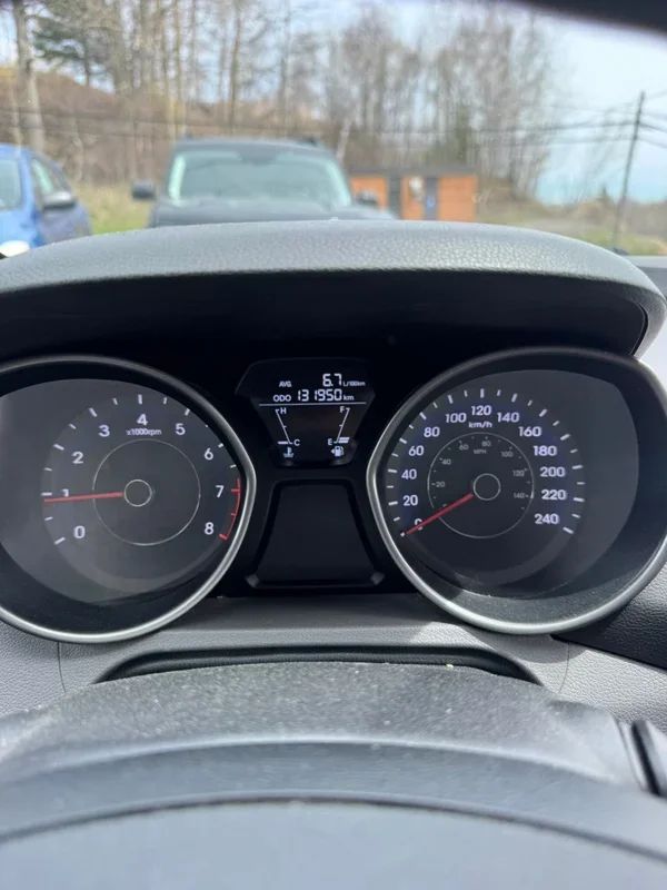 Hyundai Elantra 2012 - Image 12
