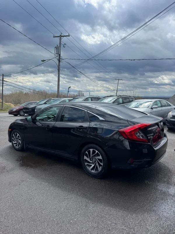 Honda Civic 2016 - Image 4