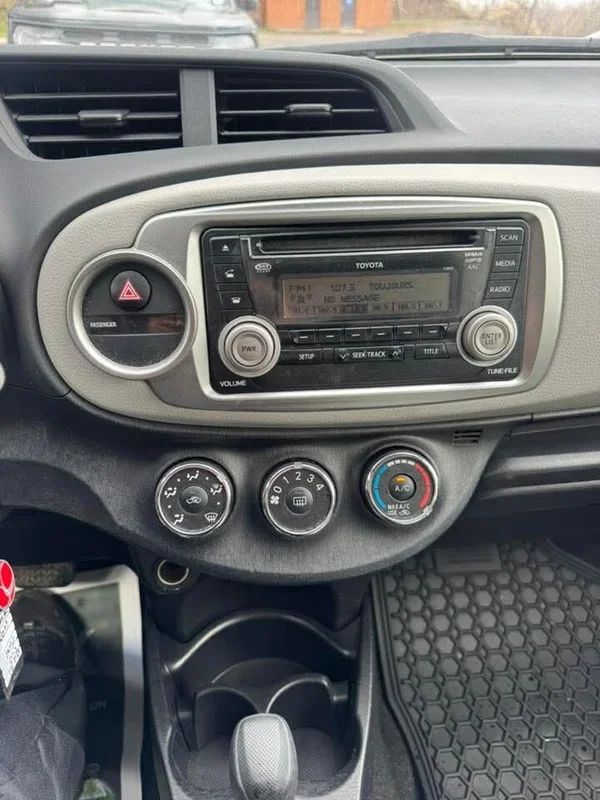 Toyota Yaris 2013 - Image 9
