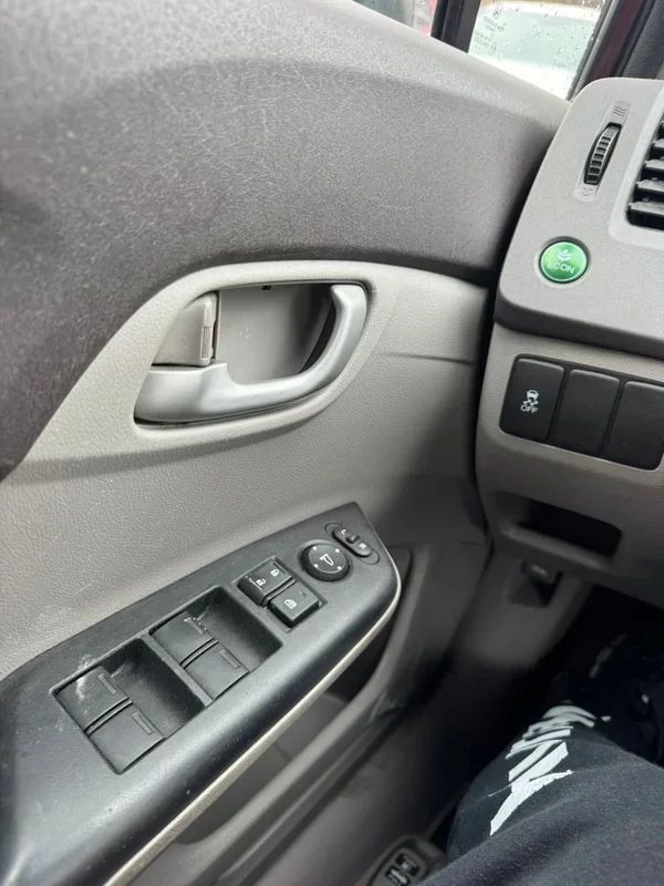 Honda Civic 2012 - Image 7