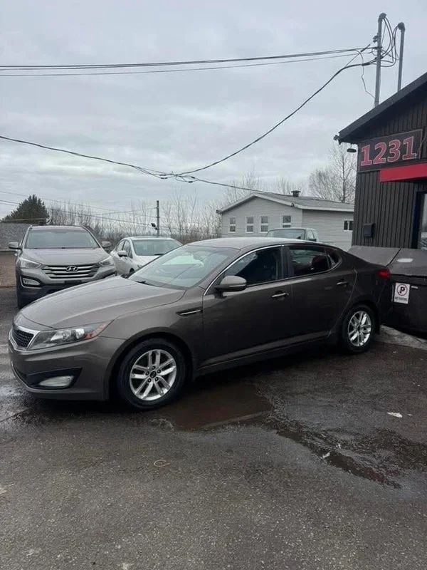 Kia Optima 2012 - Image 2