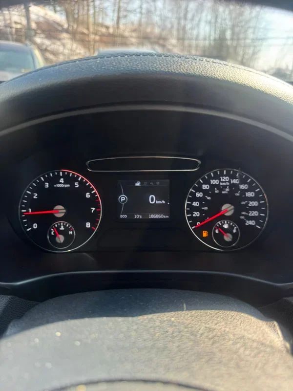 Kia Sorento 2017 - Image 12