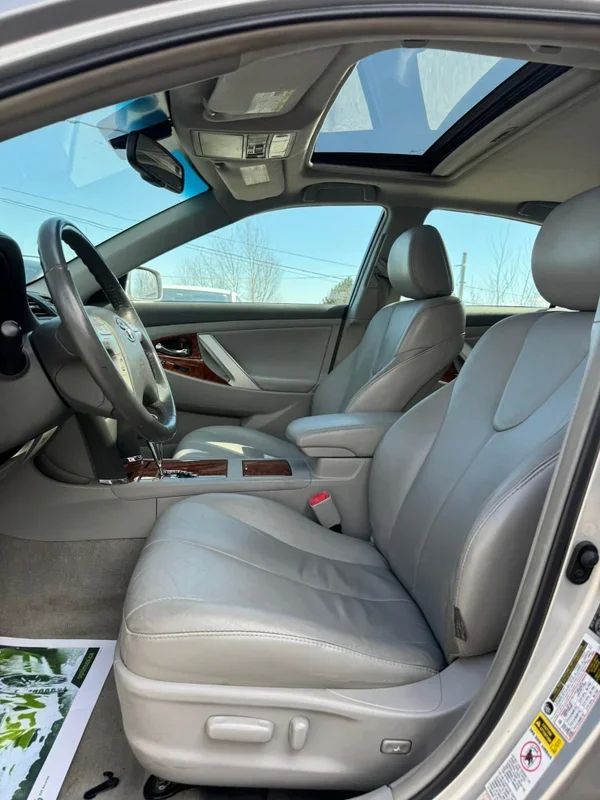 Toyota Camry 2009 - Image 6