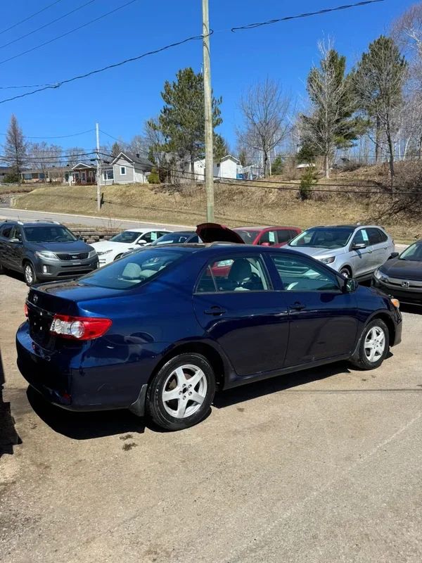 Toyota Corolla 2011 - Image 3