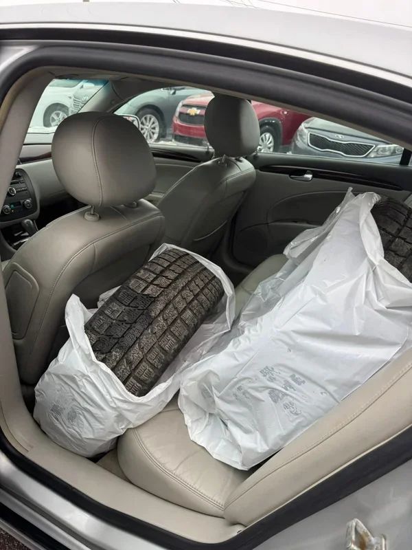 Buick Lucerne 2011 - Image 5