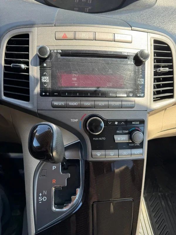 Toyota Venza 2010 - Image 9