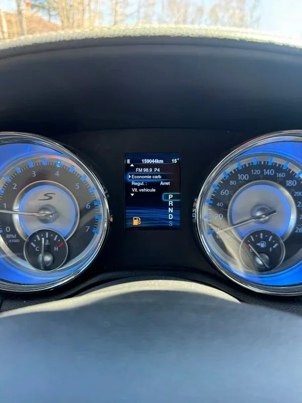 Chrysler 300 2014 - Image 11