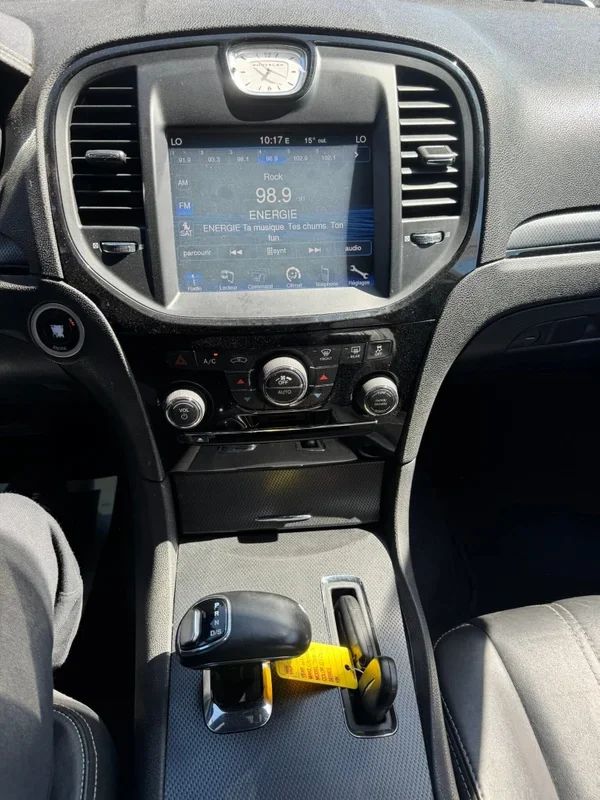 Chrysler 300 2014 - Image 8