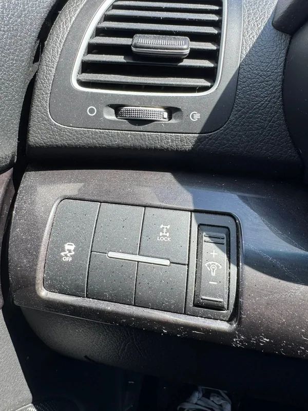 Kia Sorento 2015 - Image 8
