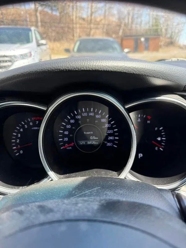 Kia Optima 2014 - Image 11